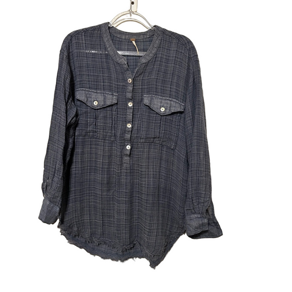 🐼Free People women’s Indigo Button-Down Shirt blue size M GUC - Picture 3 of 12
